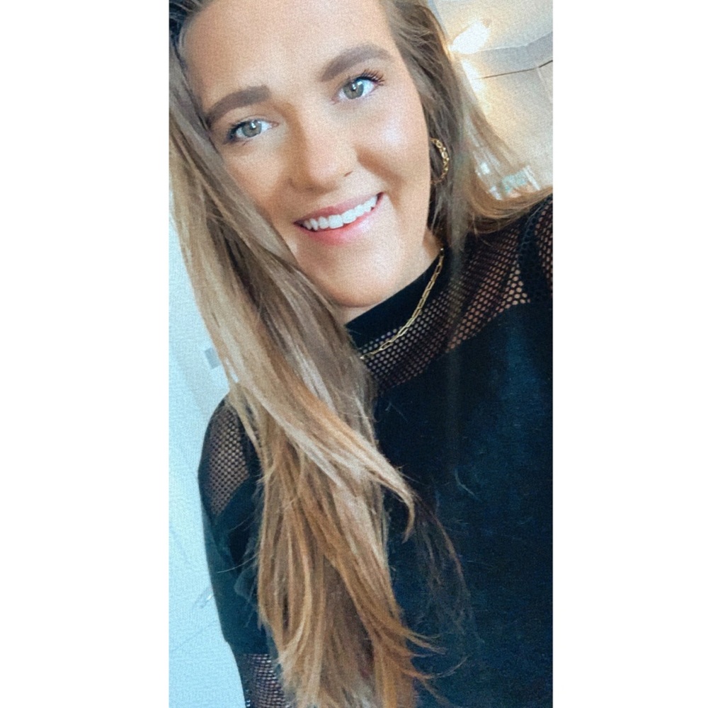 Meet your Posher, Domenique